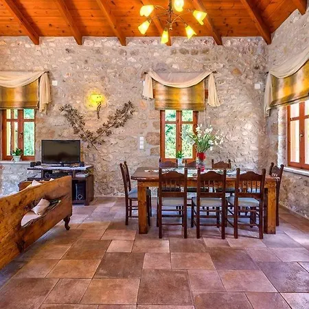 Exclusive Crete Asteri 4 Bedroom Private Pool Rethymnon *